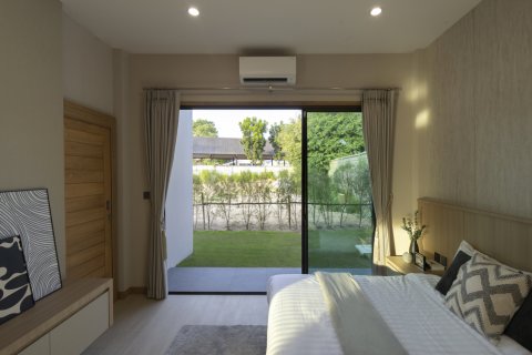 Villa in Pattaya, Thailand 4 bedrooms № 130464 - photo 5