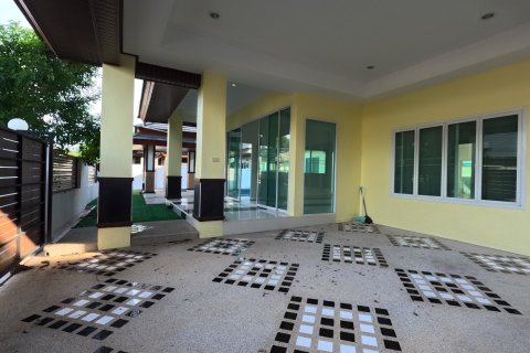 Вилла в Паттайе, Таиланд с 3 спальнями № 130463 - фото 20