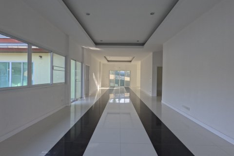 Вилла в Паттайе, Таиланд с 3 спальнями  № 130463 - фото 23