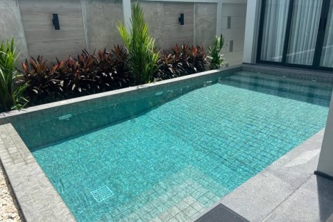 Villa in Pattaya, Thailand 5 bedrooms № 130462 - photo 2