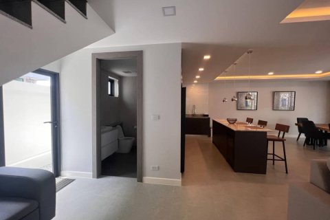 Villa in Pattaya, Thailand 5 bedrooms № 130462 - photo 17