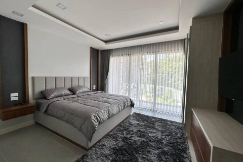 Villa in Pattaya, Thailand 5 bedrooms № 130462 - photo 7