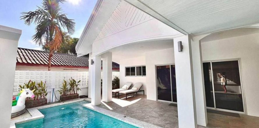 Villa à Rawai, Thaïlande 4 chambres № 120359