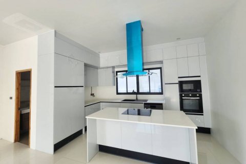 Villa in Ko Samui, Thailand 3 bedrooms № 120356 - photo 6