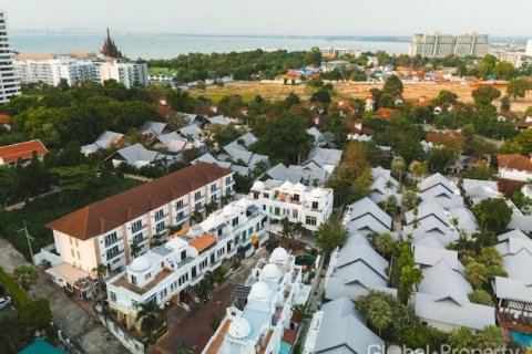 House in Pattaya, Thailand 3 bedrooms № 126576 - photo 30