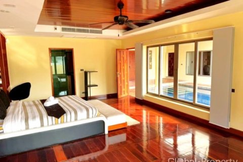 Дом в Паттайе, Таиланд с 5 спальнями  № 126577 - фото 11