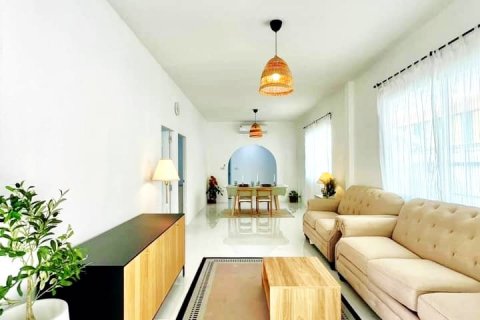 Дом в Паттайе, Таиланд с 3 спальнями № 120471 - фото 1