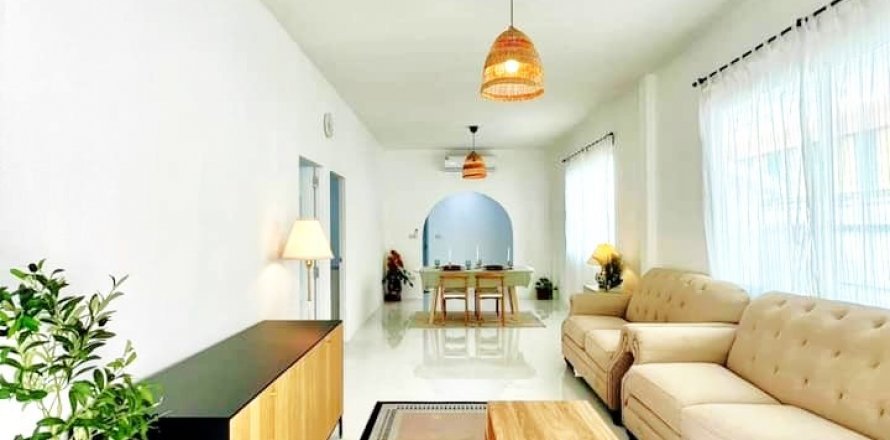 Дом в Паттайе, Таиланд с 3 спальнями № 120471