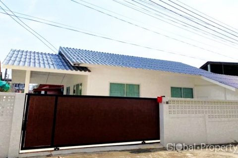 Дом в Паттайе, Таиланд с 3 спальнями № 120471 - фото 16