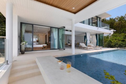 Villa in Ko Samui, Thailand 5 bedrooms № 85848 - photo 1