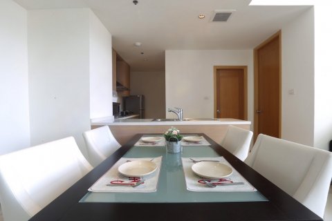 Кондоминиум с 2 спальнями в Сатхоне, Бангкок, Таиланд № 144017 - фото 6