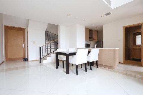 Кондоминиум с 2 спальнями в Сатхоне, Бангкок, Таиланд № 144017 - фото 5