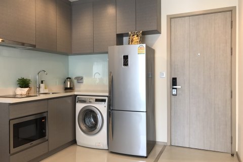 Кондоминиум с 2 спальнями в Бангкоке, Таиланд № 144020 - фото 4