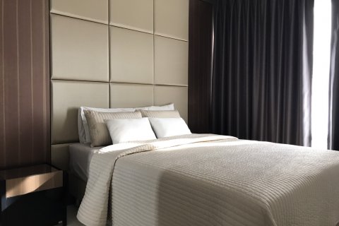 Кондоминиум с 2 спальнями в Бангкоке, Таиланд № 144020 - фото 5