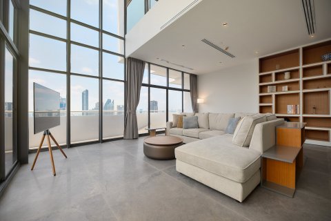 Кондоминиум с 3 спальнями в Бангкоке, Таиланд № 124889 - фото 2