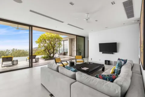 Penthouse in Phuket, Thailand 4 bedrooms № 124885 - photo 2