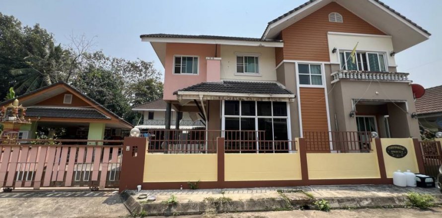 Maison à Chiang Rai, Thaïlande 5 chambres № 124476