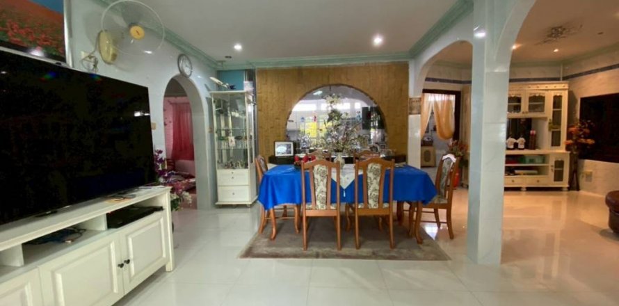 Maison à Sattahip, Thaïlande 4 chambres № 124477