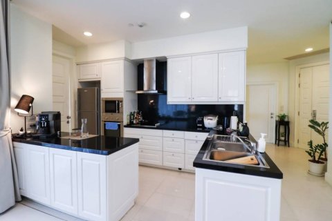 Condo à Bangkok, Thaïlande, 2 chambres  № 124480 - photo 4