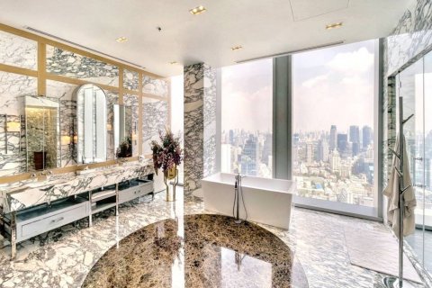 Condo in Bangkok, Thailand, 4 bedrooms № 119825 - photo 7