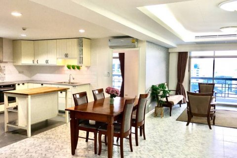 Condo à Bangkok, Thaïlande, 3 chambres  № 119822 - photo 1