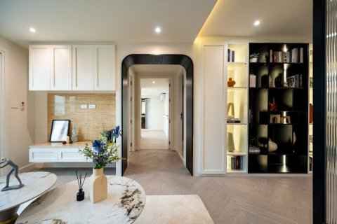 Condo in Watthana, Bangkok, Thailand, 3 bedrooms  № 123949 - photo 2