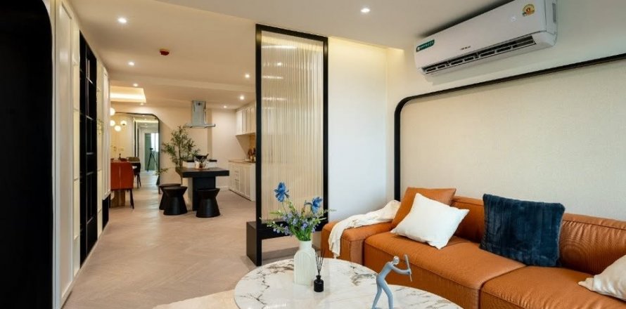 Condo in Watthana, Bangkok, Thailand, 3 bedrooms  № 123949