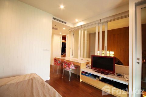 Condo à Khlong Toei, Bangkok, Thaïlande, 2 chambres № 123994 - photo 12