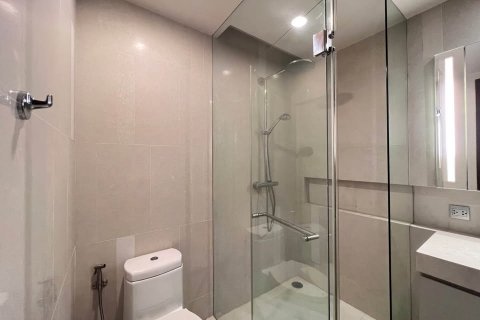 Condo in Watthana, Bangkok, Thailand, 3 bedrooms  № 123948 - photo 19