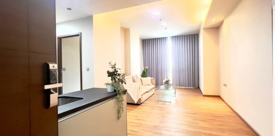 Condo in Watthana, Bangkok, Thailand, 3 bedrooms № 123948