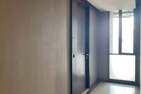Condo in Watthana, Bangkok, Thailand, 3 bedrooms  № 123948 - photo 16