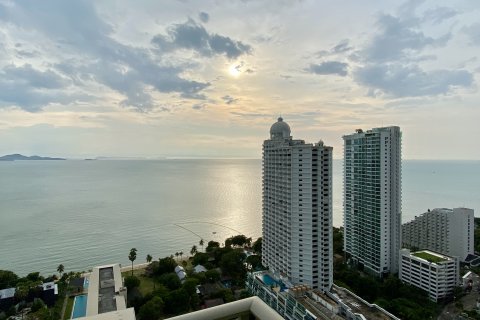 Apartment in Pattaya, Thailand 383 bedrooms № 130392 - photo 2