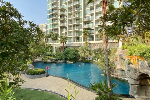 Apartment in Pattaya, Thailand 383 bedrooms № 130392 - photo 7