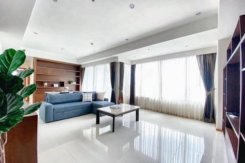 Кондоминиум с 2 спальнями в Бангкоке, Таиланд № 86625 - фото 2