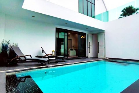 House in Pattaya, Thailand 3 bedrooms № 81817 - photo 16
