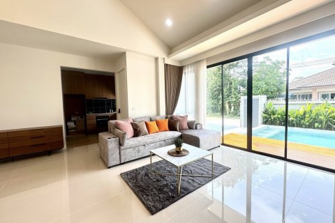 House in Bang Lamung, Thailand 4 bedrooms № 125624 - photo 11