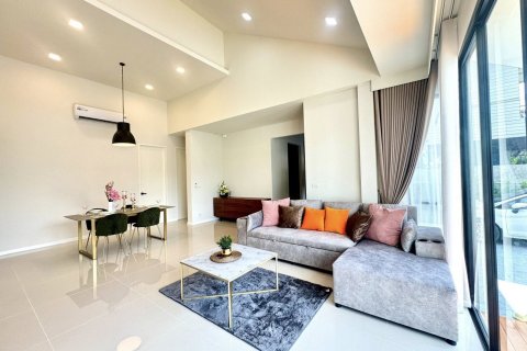 House in Bang Lamung, Thailand 4 bedrooms № 125624 - photo 14