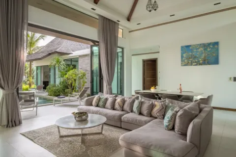 Villa in Phuket, Thailand 4 bedrooms № 107663 - photo 2