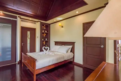 Villa in Ko Samui, Thailand 5 bedrooms № 107590 - photo 19