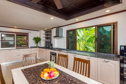 Villa in Ko Samui, Thailand 5 bedrooms № 107590 - photo 12