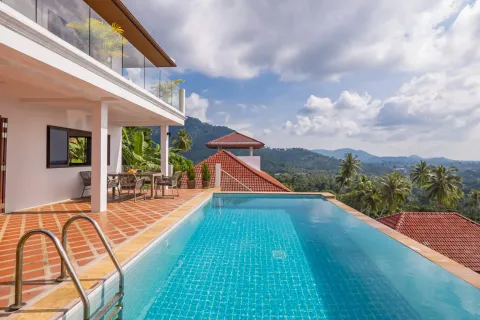 Villa in Ko Samui, Thailand 5 bedrooms № 107590 - photo 28