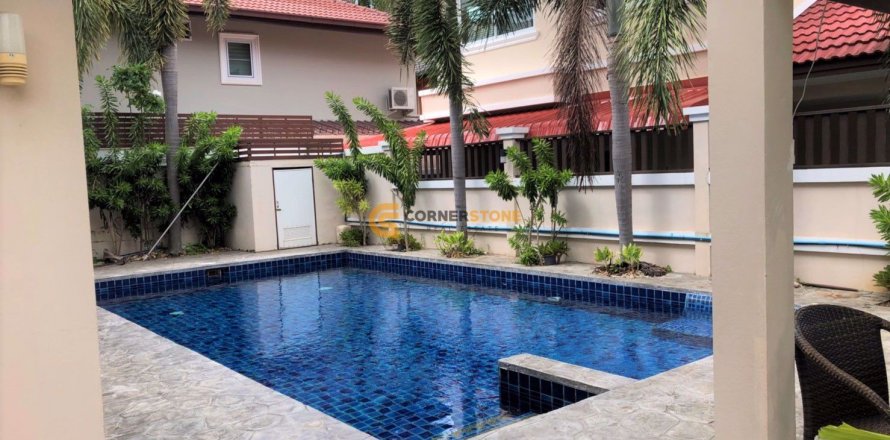 Студия в Чонбури, Таиланд № 132196