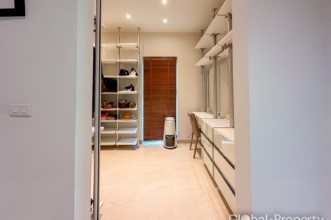 Дом в Паттайе, Таиланд с 5 спальнями  № 132305 - фото 24