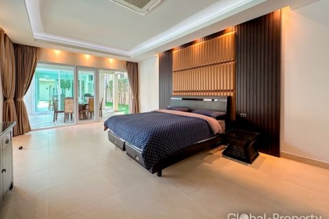 Дом в Паттайе, Таиланд с 5 спальнями  № 132305 - фото 21