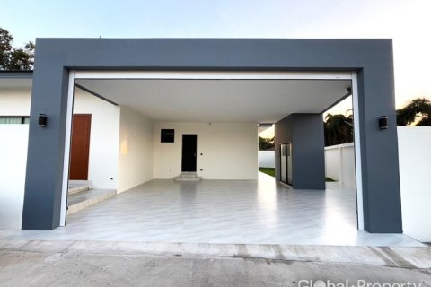 Дом в Паттайе, Таиланд с 3 спальнями  № 121081 - фото 3