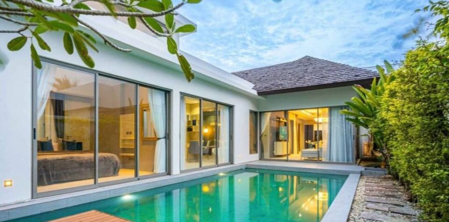 Villa in Bang Tao, Thailand 3 bedrooms № 86356