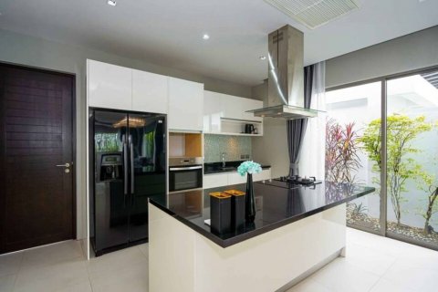 Villa in Bang Tao, Thailand 3 bedrooms № 86356 - photo 7