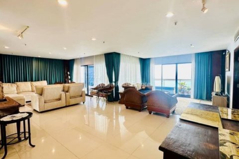 Кондоминиум с 3 спальнями в Банг Ламунге, Таиланд № 123467 - фото 2