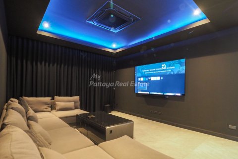 House in Bang Lamung, Thailand 6 bedrooms № 123464 - photo 5