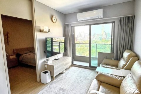 Кондоминиум с 2 спальнями в Бангкоке, Таиланд № 124635 - фото 2